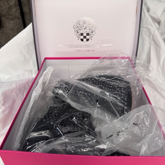 Vince Camuto Drista Studded bootie- NWT 7.5 - Picture 10 of 10